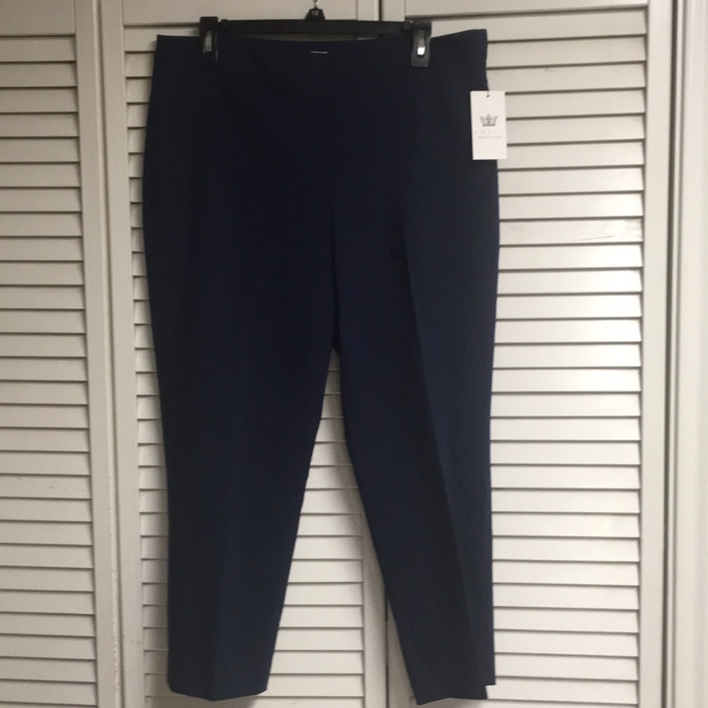 Capri pants